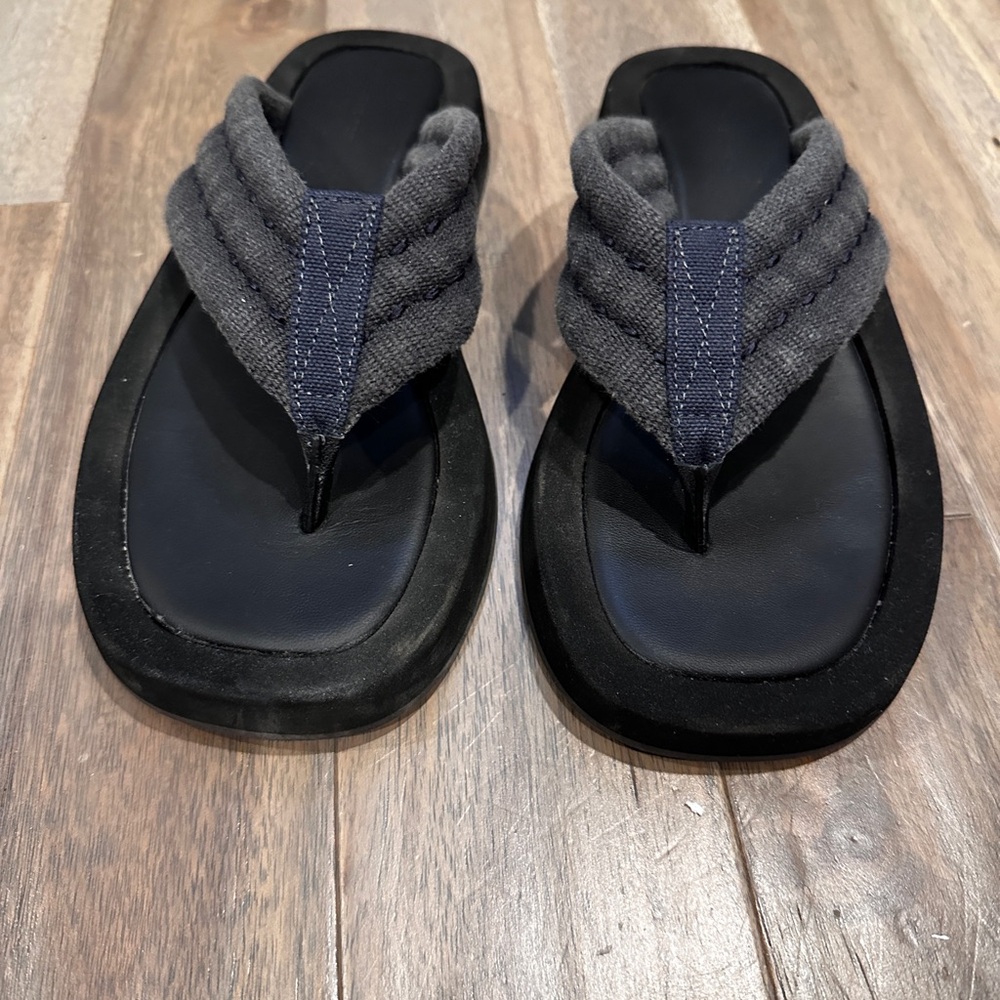 The row ginza sandals - Picture 10 of 12